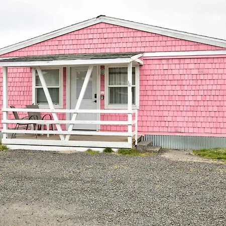 The Hawaiian Cottage 2-Bed By The Sea W Fireplace